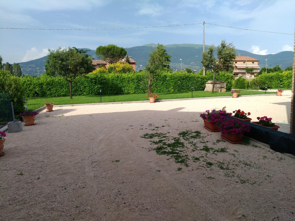 Agriturismo"Il Sagrato Di Assisi" Appartamenti,Camere Luaran gambar