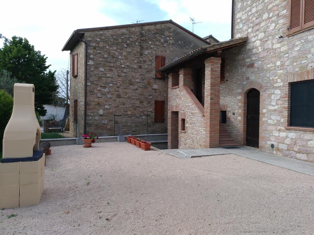 Agriturismo"Il Sagrato Di Assisi" Appartamenti,Camere Luaran gambar