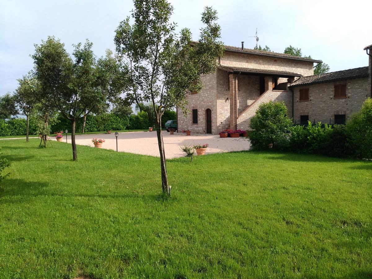 Agriturismo"Il Sagrato Di Assisi" Appartamenti,Camere Luaran gambar