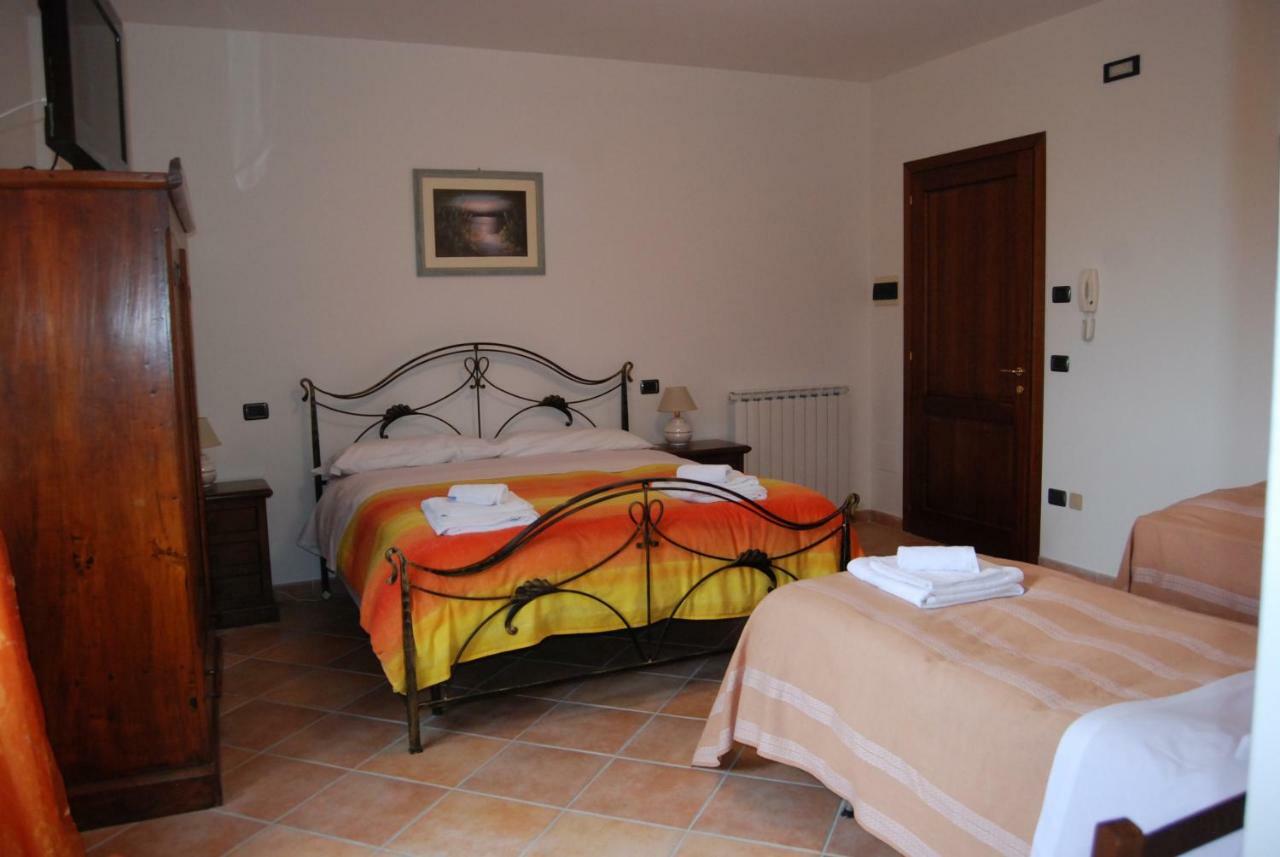 Agriturismo"Il Sagrato Di Assisi" Appartamenti,Camere Luaran gambar