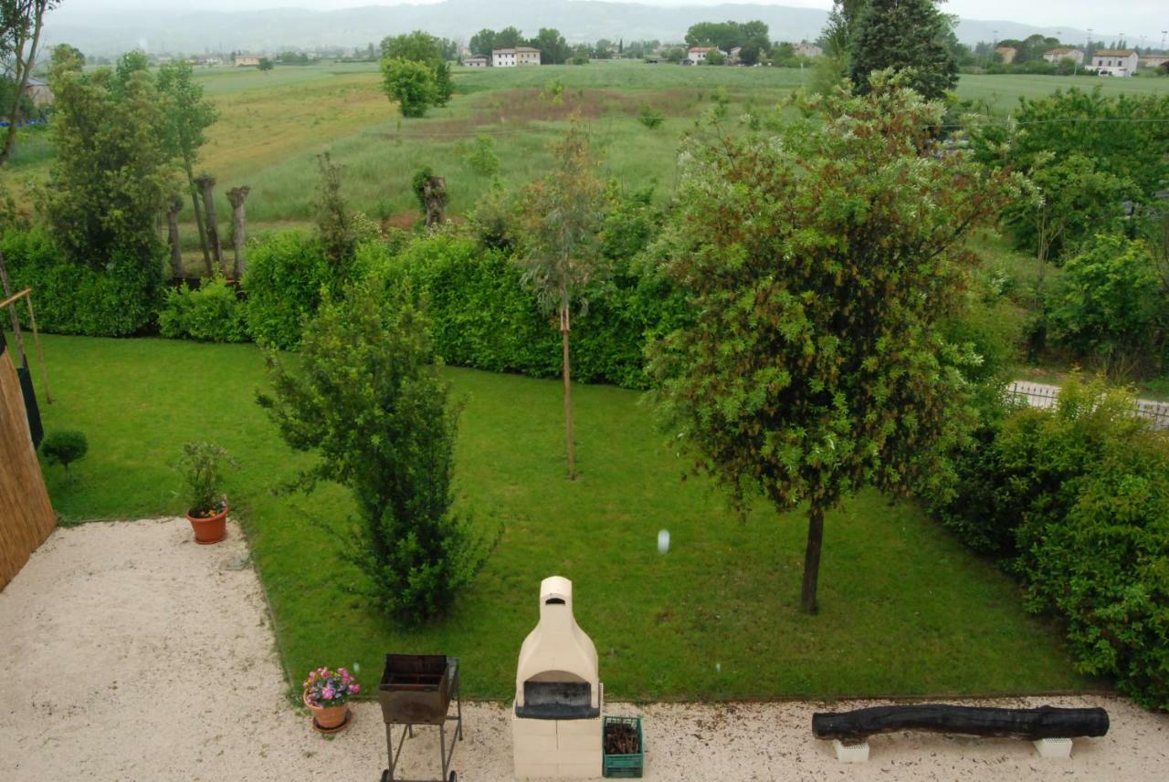 Agriturismo"Il Sagrato Di Assisi" Appartamenti,Camere Luaran gambar